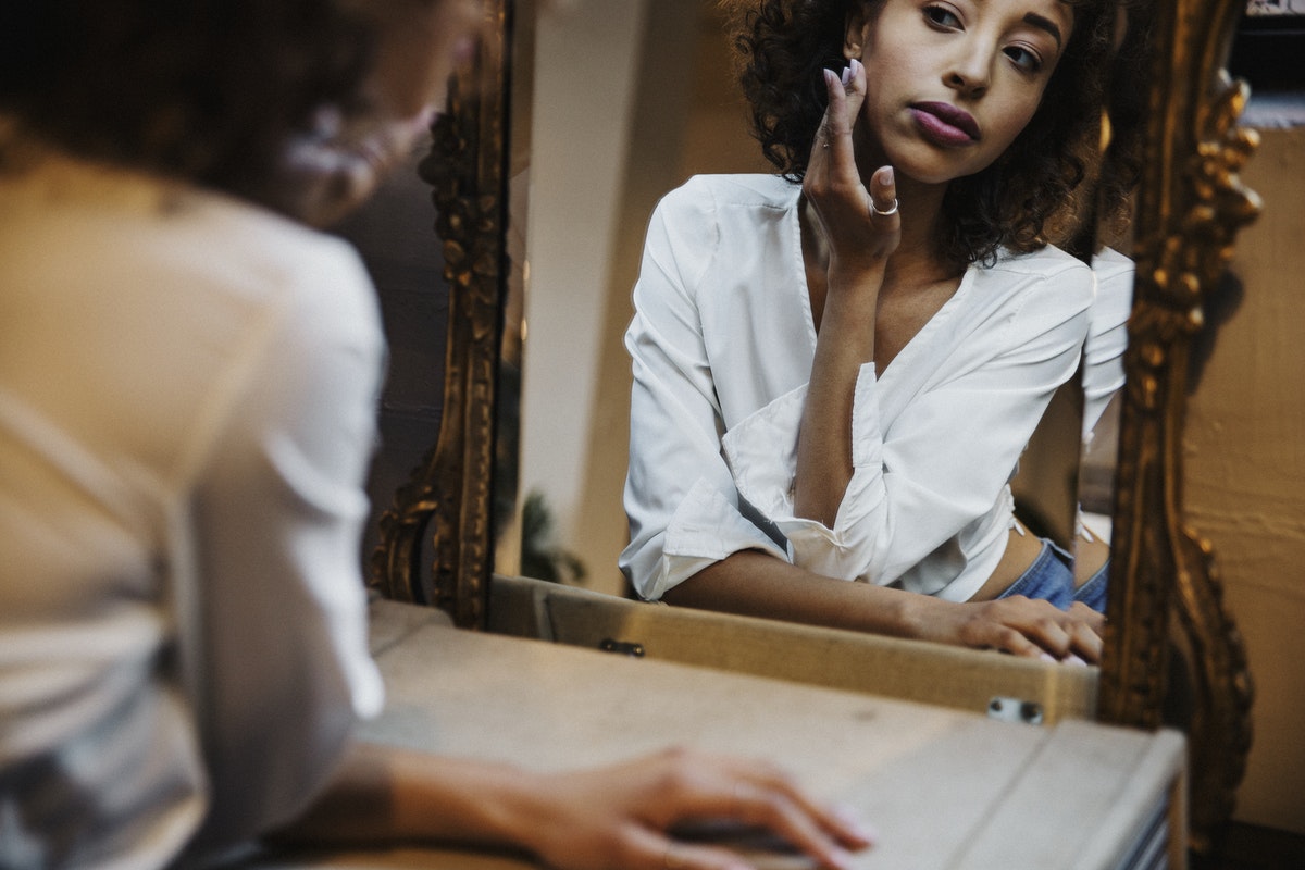 Dysphoria Vs. Dysmorphia What's The Difference? BetterHelp